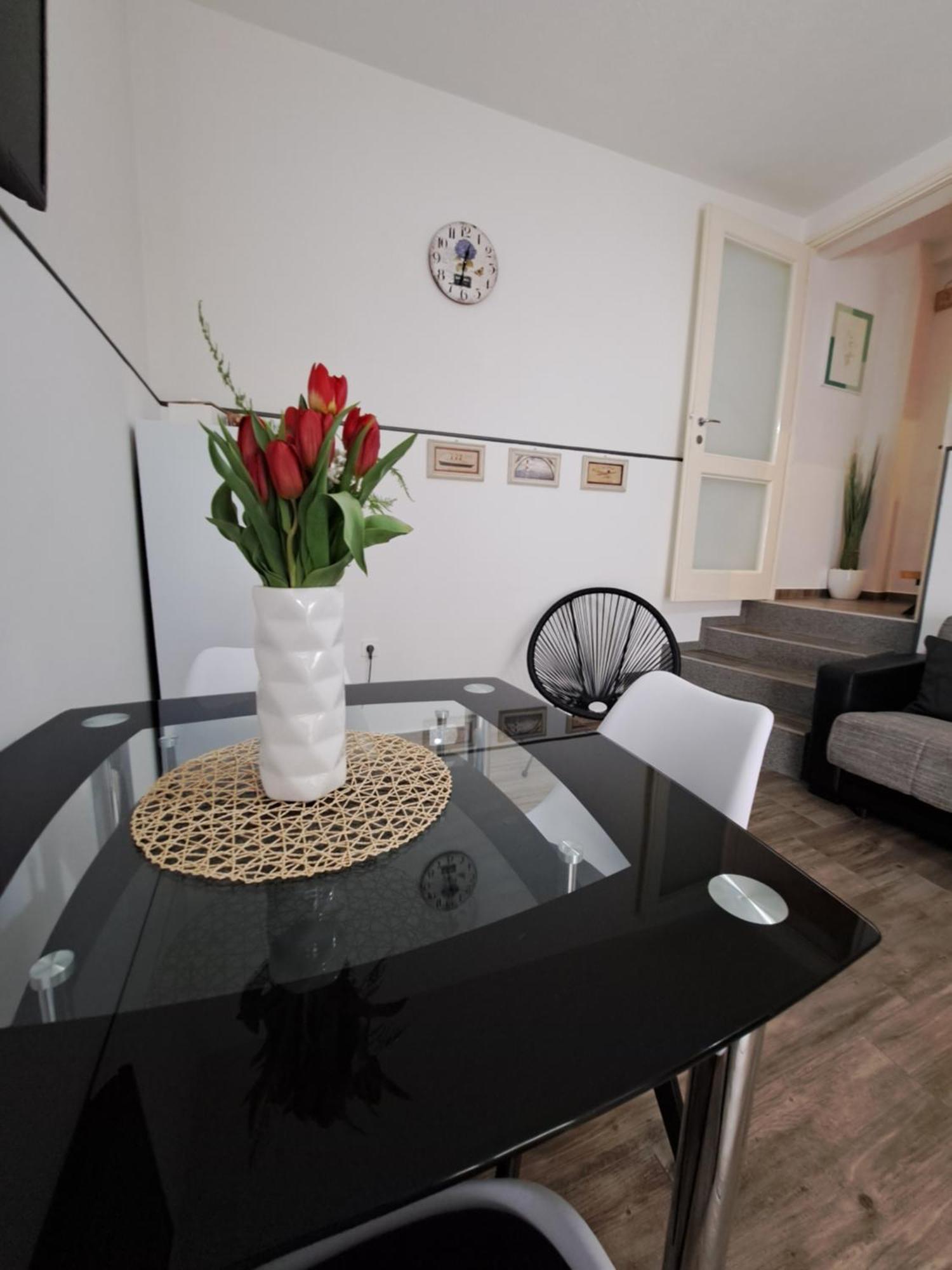 Kuca Za Odmor Eni **** Villa Sibenik Ngoại thất bức ảnh