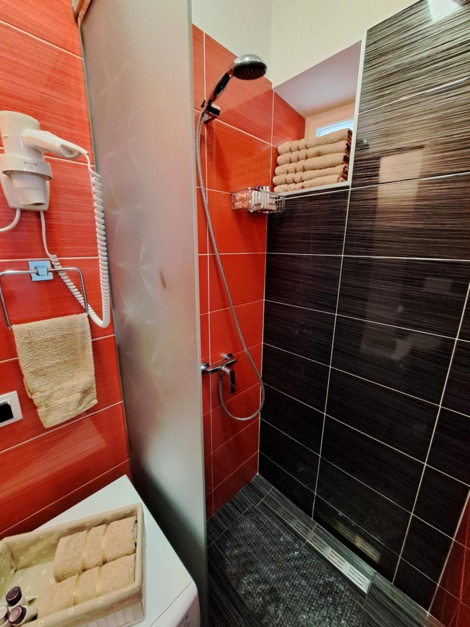 Kuca Za Odmor Eni **** Villa Sibenik Ngoại thất bức ảnh
