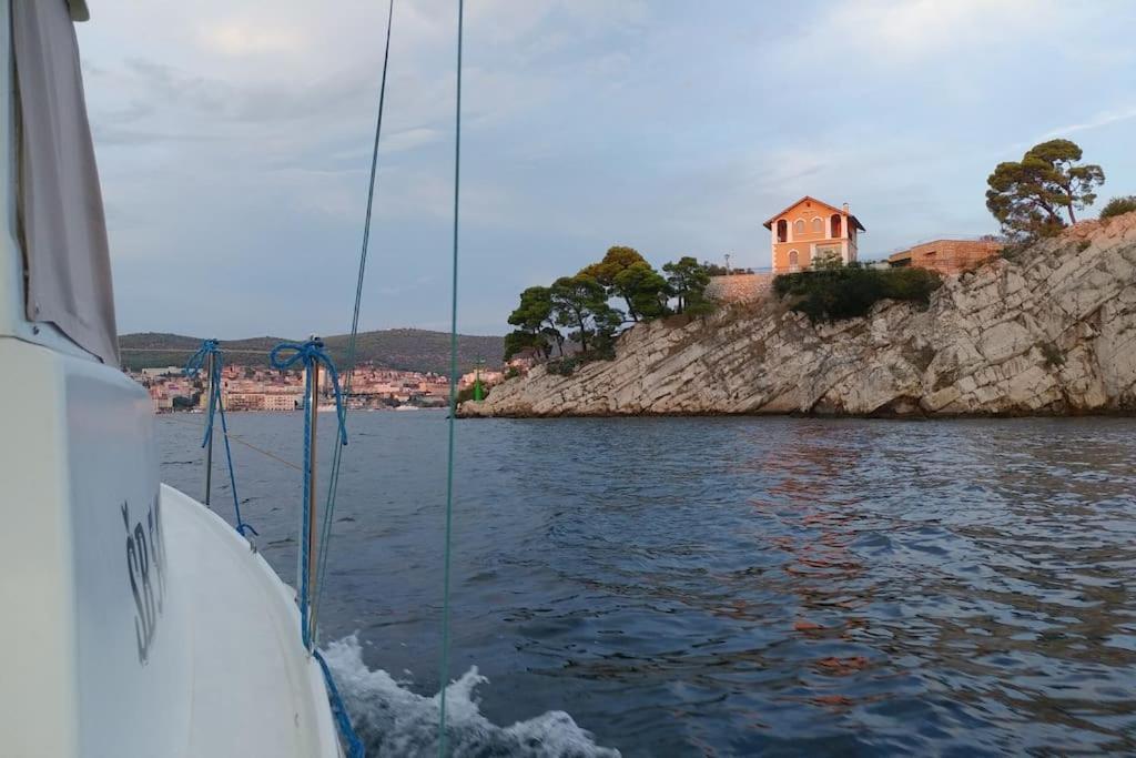 Kuca Za Odmor Eni **** Villa Sibenik Ngoại thất bức ảnh